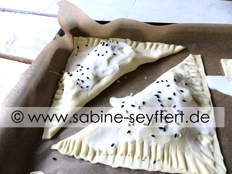 Blitzschnelle Rezeptidee für die Mittagsküche: Blätterteig Taschen mit ...